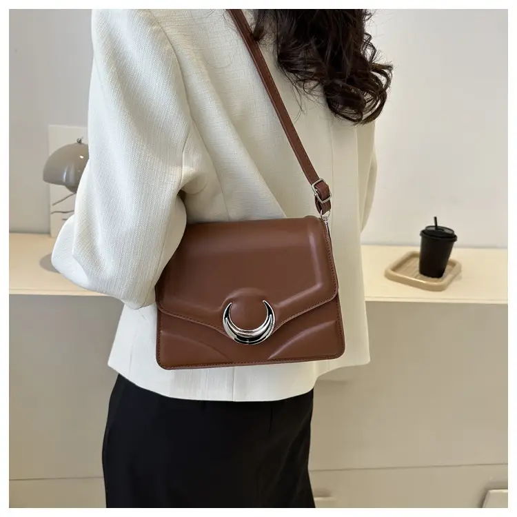 Women's Brown Crescent Lock Shoulder Bag 2025 New Trendy — feature 10