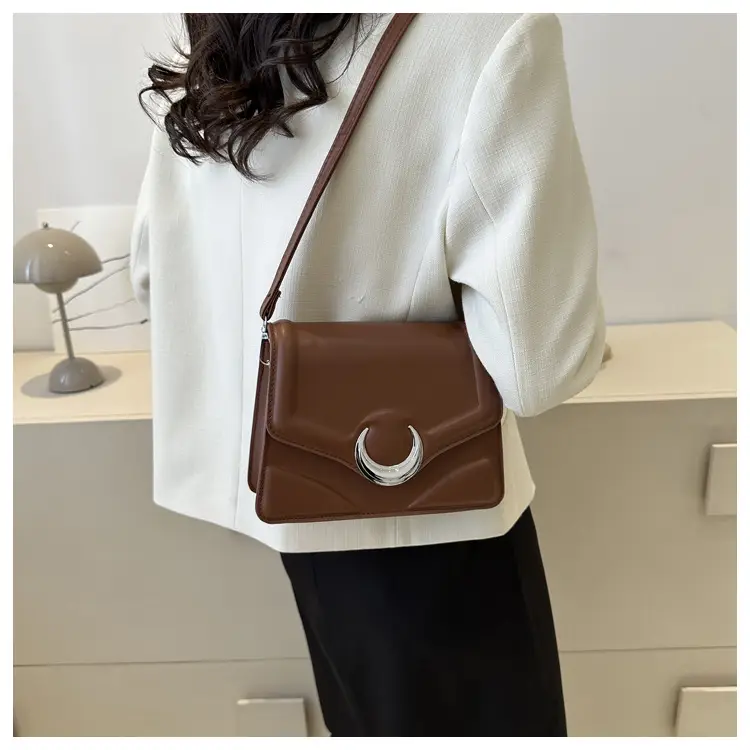 Women's Brown Crescent Lock Shoulder Bag 2025 New Trendy — feature 11