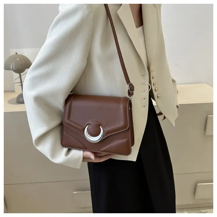 Women's Brown Crescent Lock Shoulder Bag 2025 New Trendy — feature 12