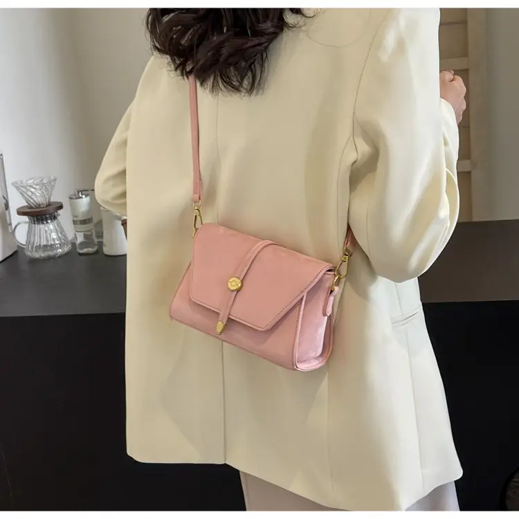Women's Black Velvet Square Shoulder Bag 2024 — feature 21