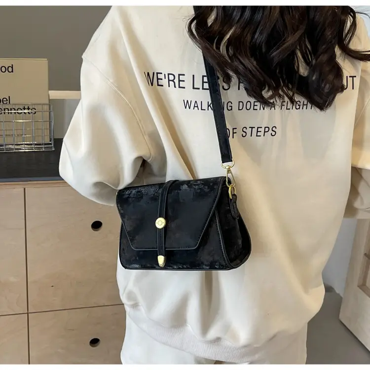 Women's Black Velvet Square Shoulder Bag 2024 — feature 28