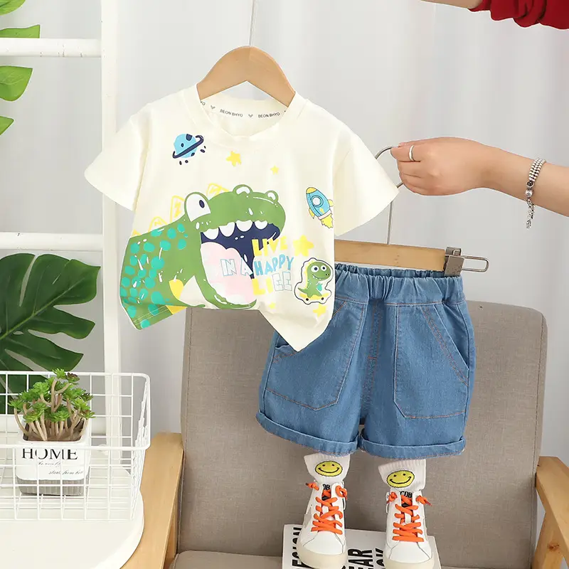 Children Cotton T-Shirt Shorts Set Yellow Green Frog Print — feature 4