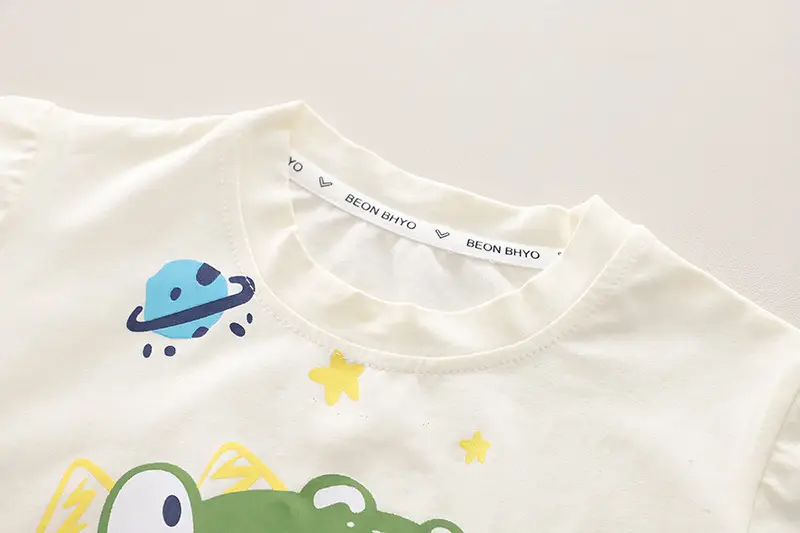 Children Cotton T-Shirt Shorts Set Yellow Green Frog Print — feature 5