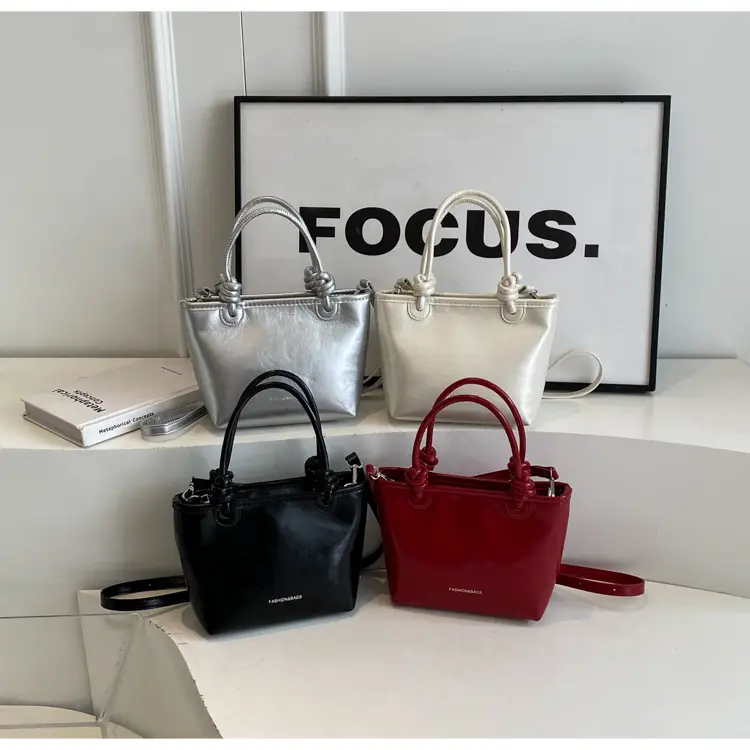 Red Korean Style Women's Shoulder Bag 2024 — feature 31