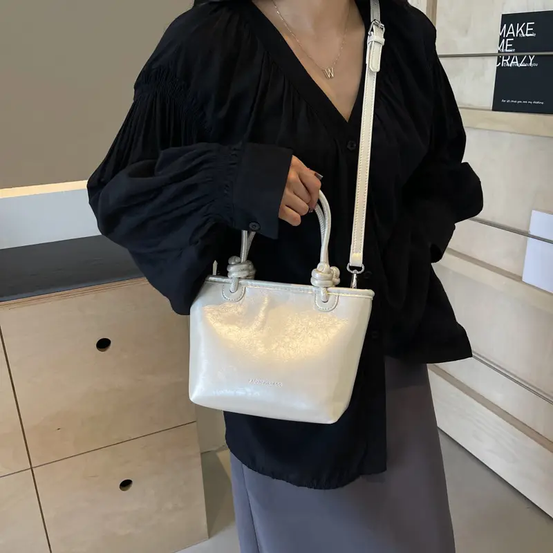 Red Korean Style Women's Shoulder Bag 2024 - Image 2