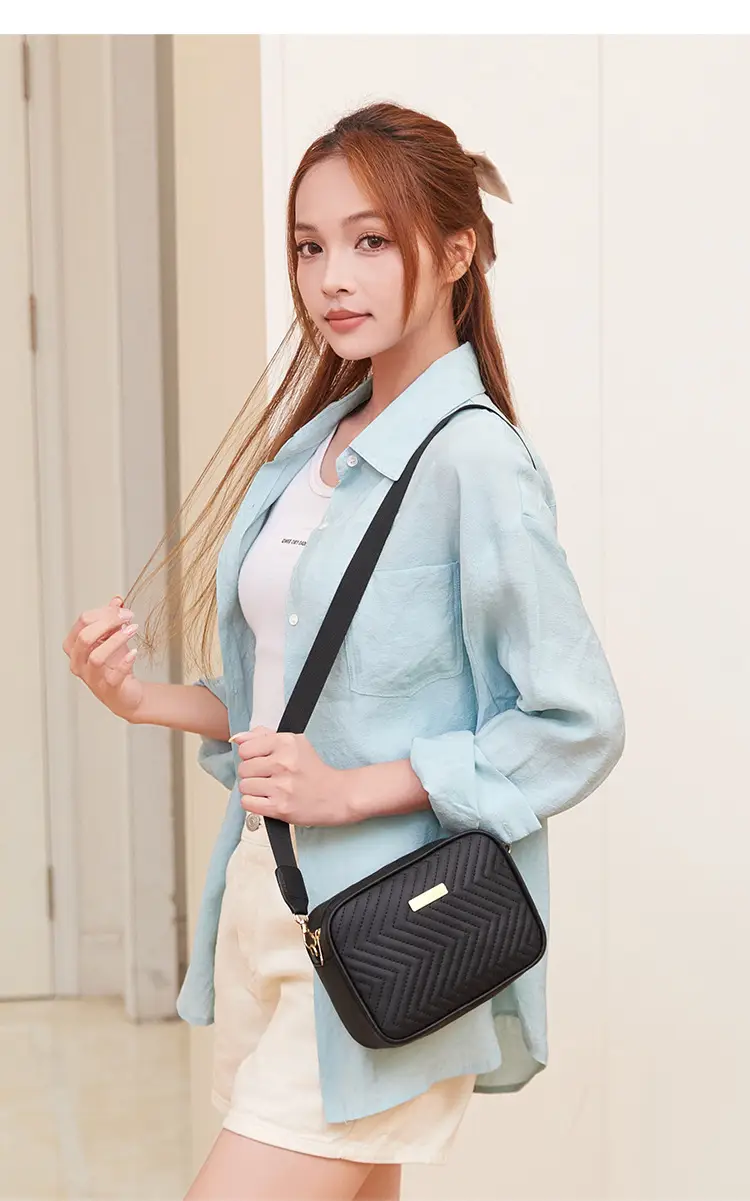 Black Wave Pattern Women's Crossbody Bag 2024 — feature 10