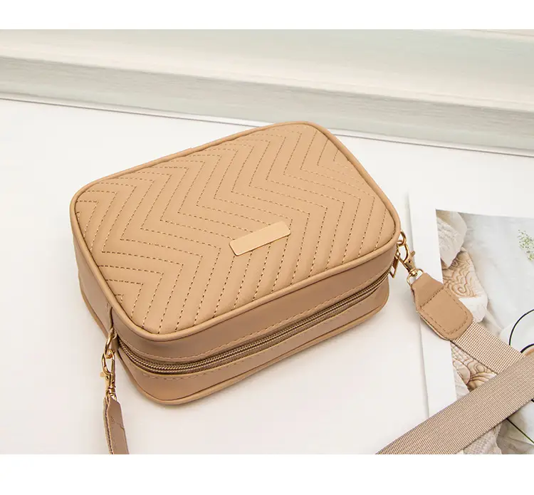 Black Wave Pattern Women's Crossbody Bag 2024 — feature 26