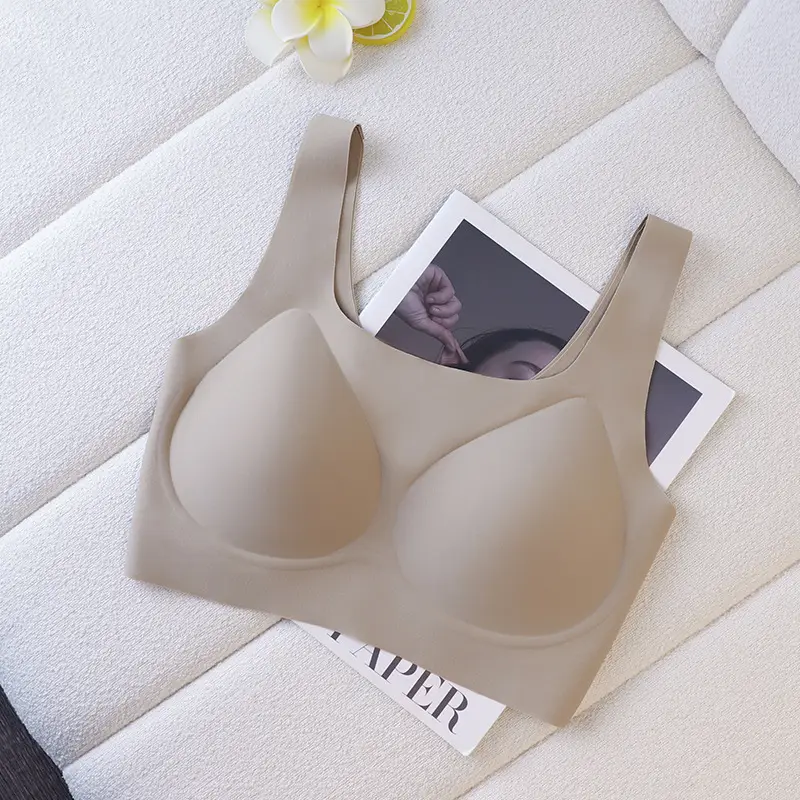 Liquid Foundation Invisible Dressing Pervious Summer Clouds Underwear No Size Large Chest Small Sports Seamless Vest Bra
