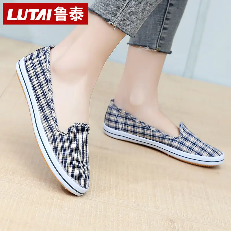Lutai Women's Shoes Soft Sole Not Tired Feet Casual Shoes Mom Shoes Work Shoes Flat Shoes Slip-on Lazy Shoes Women's Shoes - Image 3