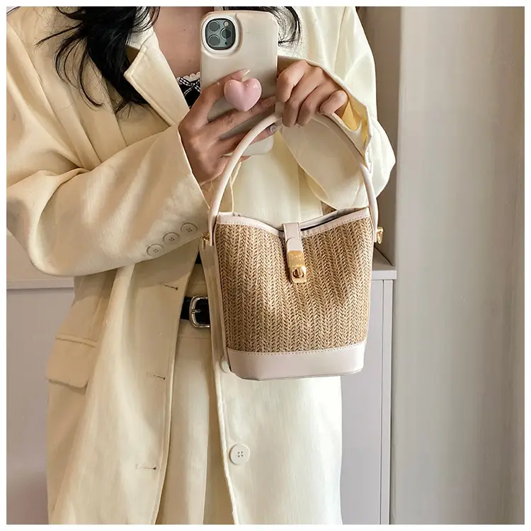 Women's Textured Woven Shoulder Bag Black Beige — feature 32