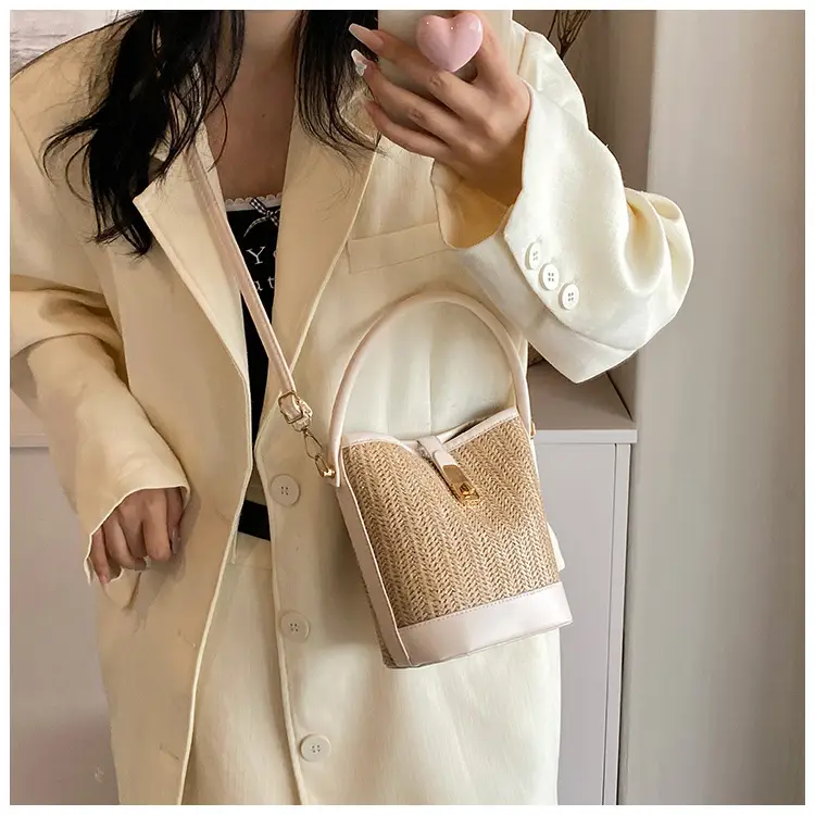 Women's Textured Woven Shoulder Bag Black Beige — feature 35