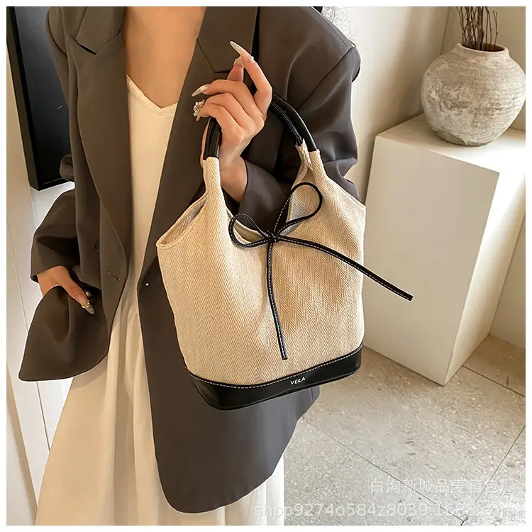 Women's Beige Black French Niche Shoulder Bag — feature 12