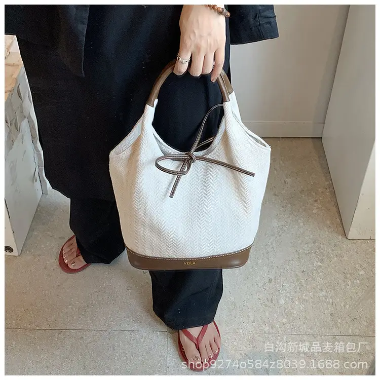 Women's Beige Black French Niche Shoulder Bag — feature 14