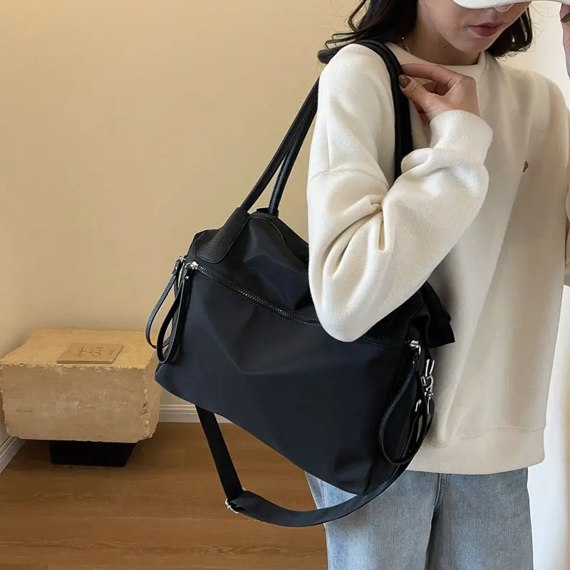 Large Capacity Korean Fashion Travel Bag Black — feature 30