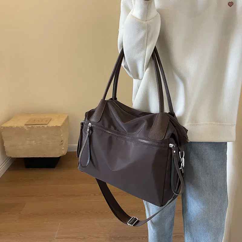 Large Capacity Korean Fashion Travel Bag Black — feature 34
