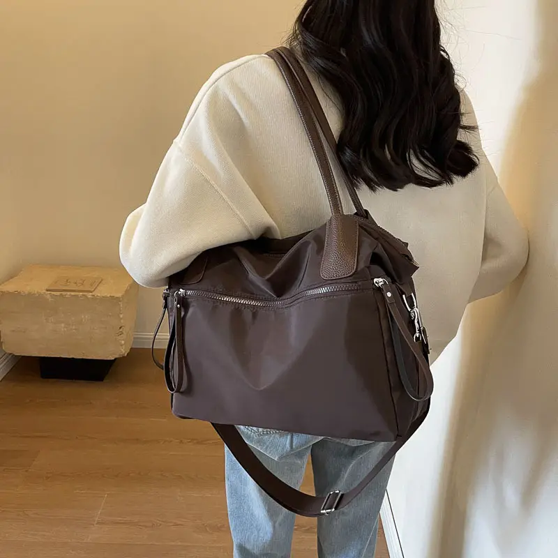 Large Capacity Korean Fashion Travel Bag Black — feature 37
