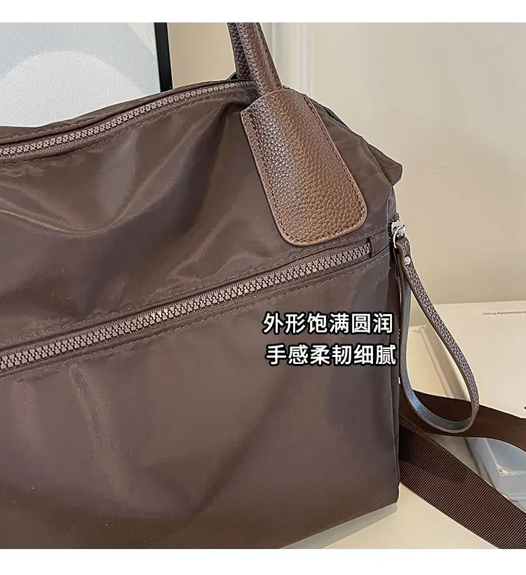 Large Capacity Korean Fashion Travel Bag Black — feature 4