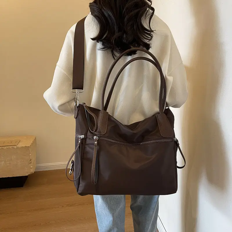 Large Capacity Korean Fashion Travel Bag Black — feature 43