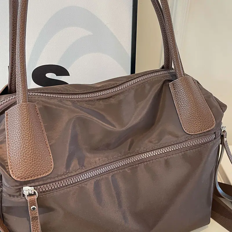 Large Capacity Korean Fashion Travel Bag Black — feature 9