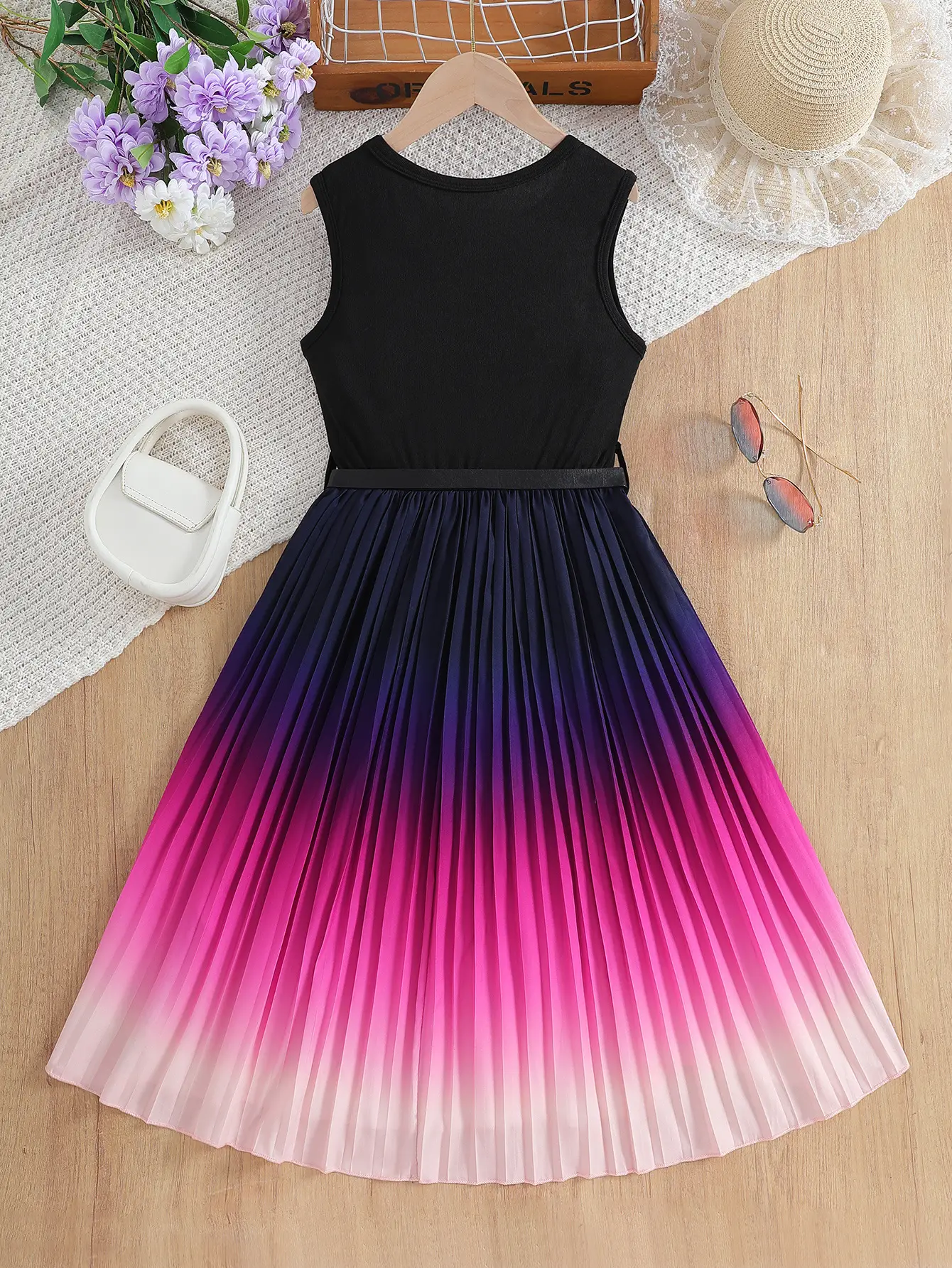 Black Sleeveless Girl's Dress Large European Style - Image 3