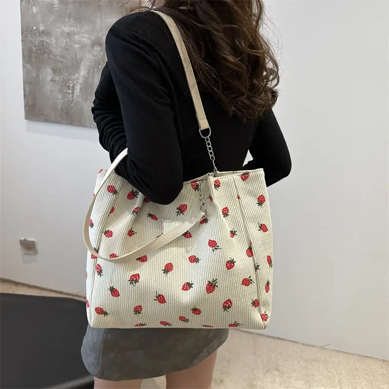 South Korea Ins Large Capacity Strawberry Tote Bag
