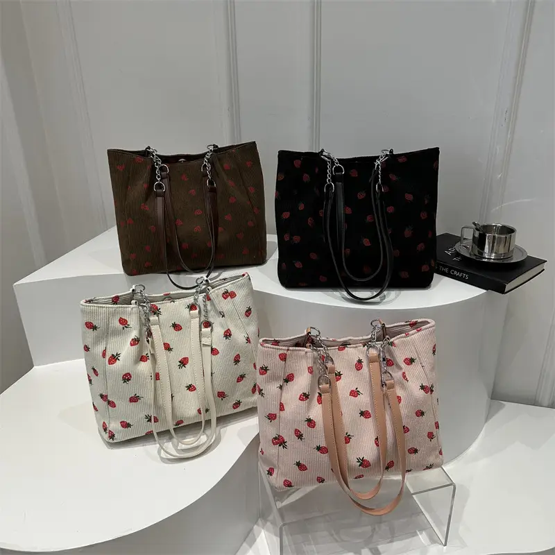South Korea Ins Large Capacity Strawberry Tote Bag