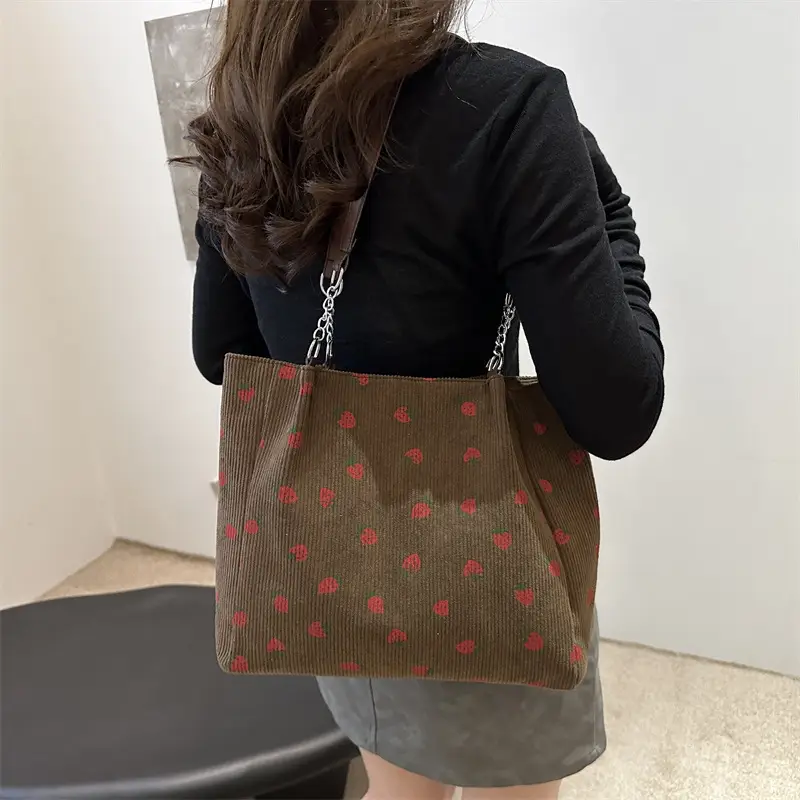 South Korea Ins Large Capacity Strawberry Tote Bag
