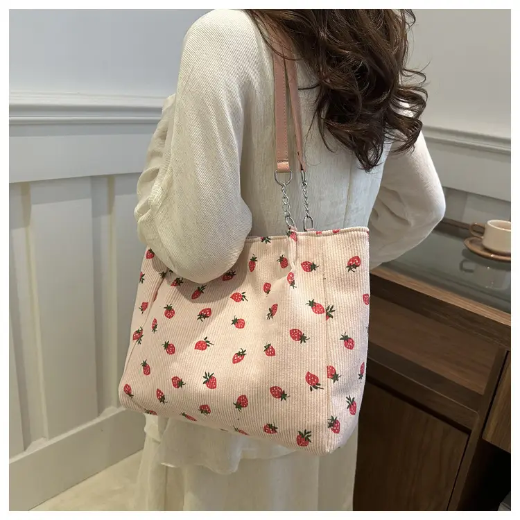 South Korea Ins Large Capacity Strawberry Tote Bag — feature 16