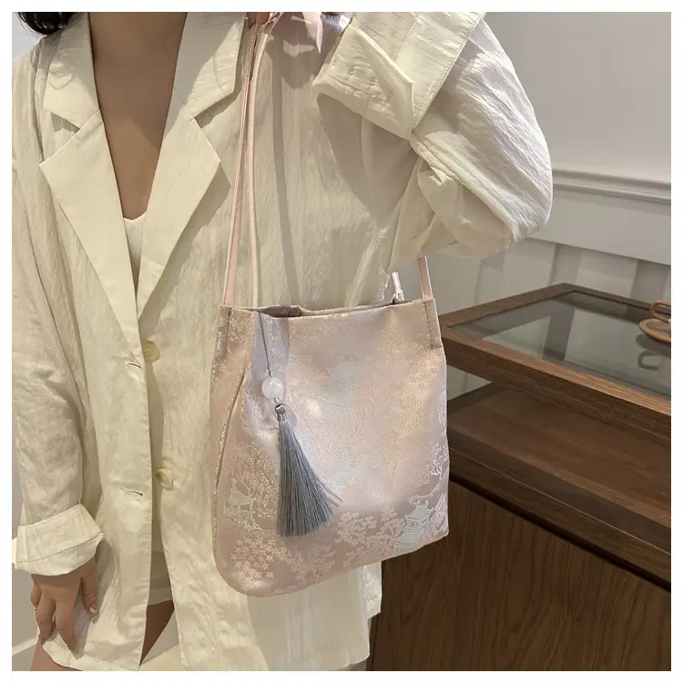 New Chinese Style Shoulder Bag for Women, Pink Silk Embroidery, 2025 Summer — feature 15