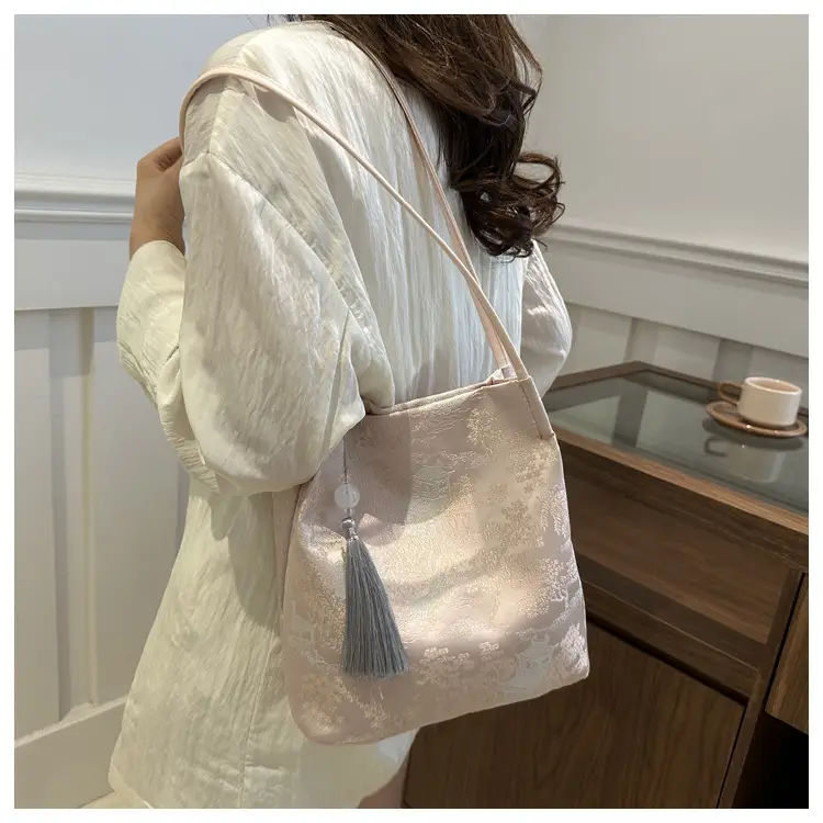 New Chinese Style Shoulder Bag for Women, Pink Silk Embroidery, 2025 Summer — feature 16