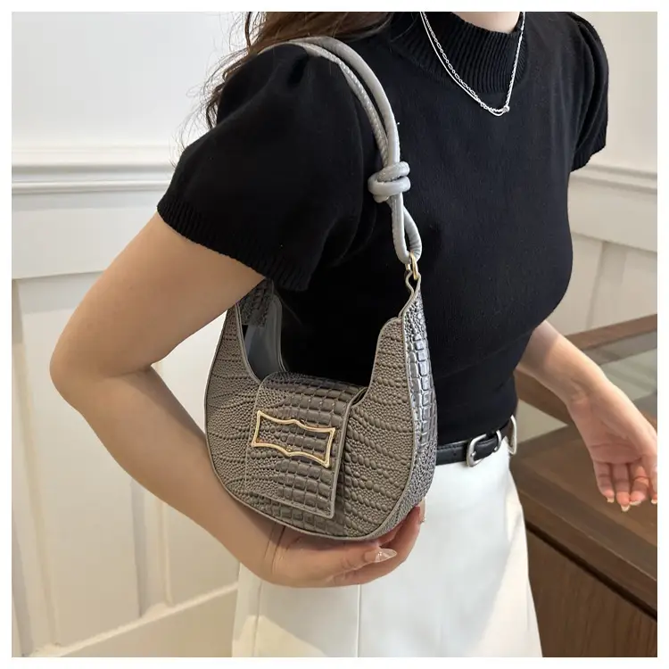 Women Crocodile Pattern Armpit Bag Red 2025 — feature 12