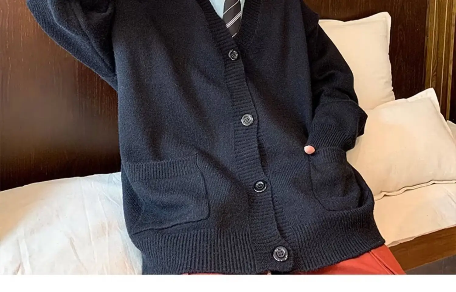 Autumn Winter V-Neck Button Cardigan Sweater for Men — feature 40