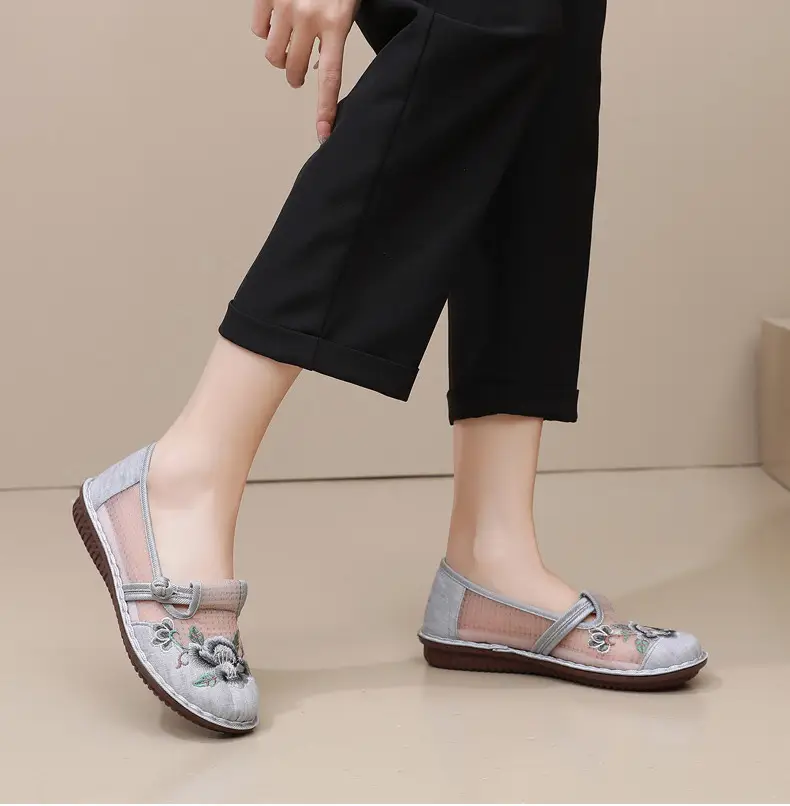 Ethnic Embroidered Shoes Women's Mesh Shoes Summer Women's Slip-on Retro Fashion Hanfu Shoes Mesh Old Beijing Cloth Shoes — feature 19