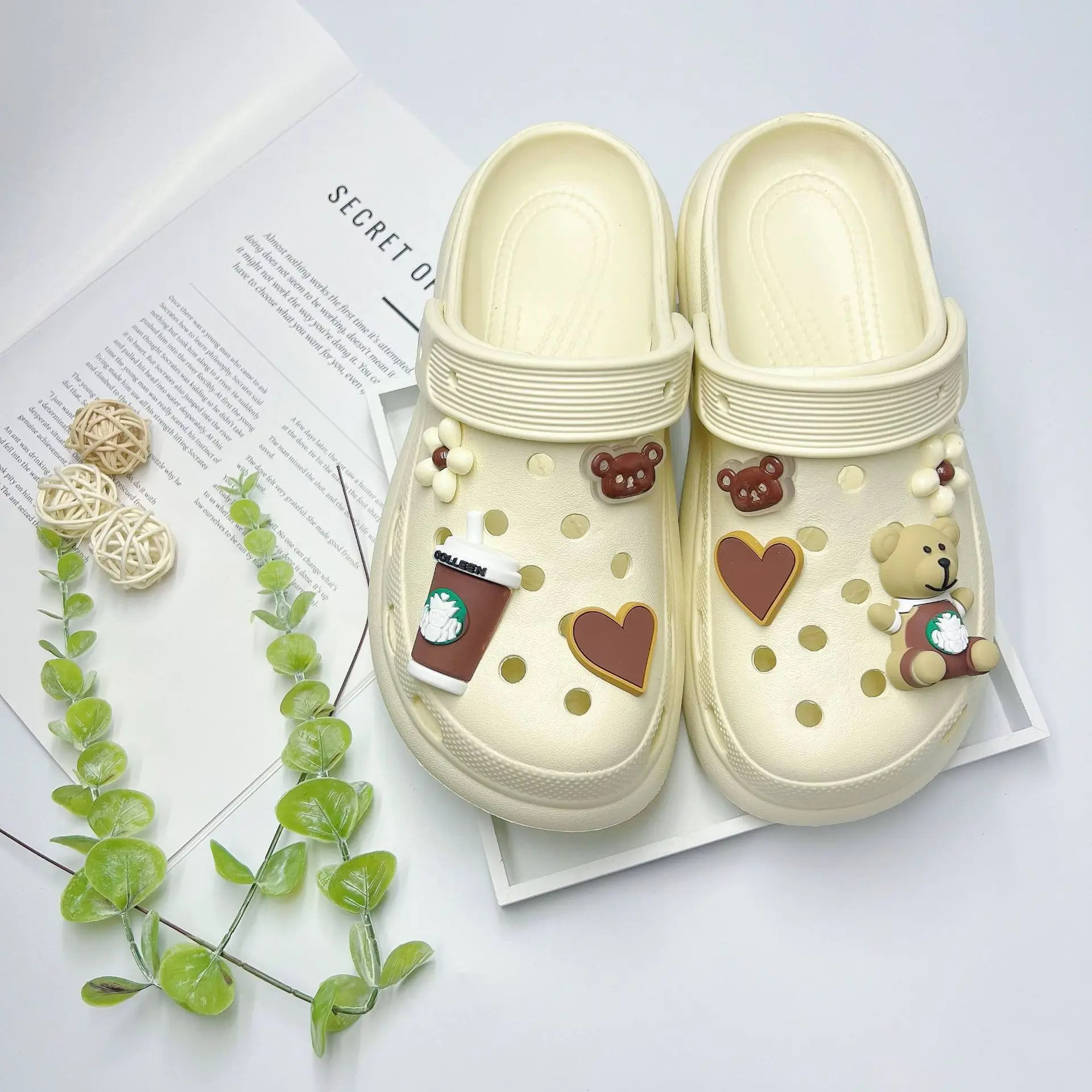 Women's White Butterfly Decorated EVA Sandals - Image 14