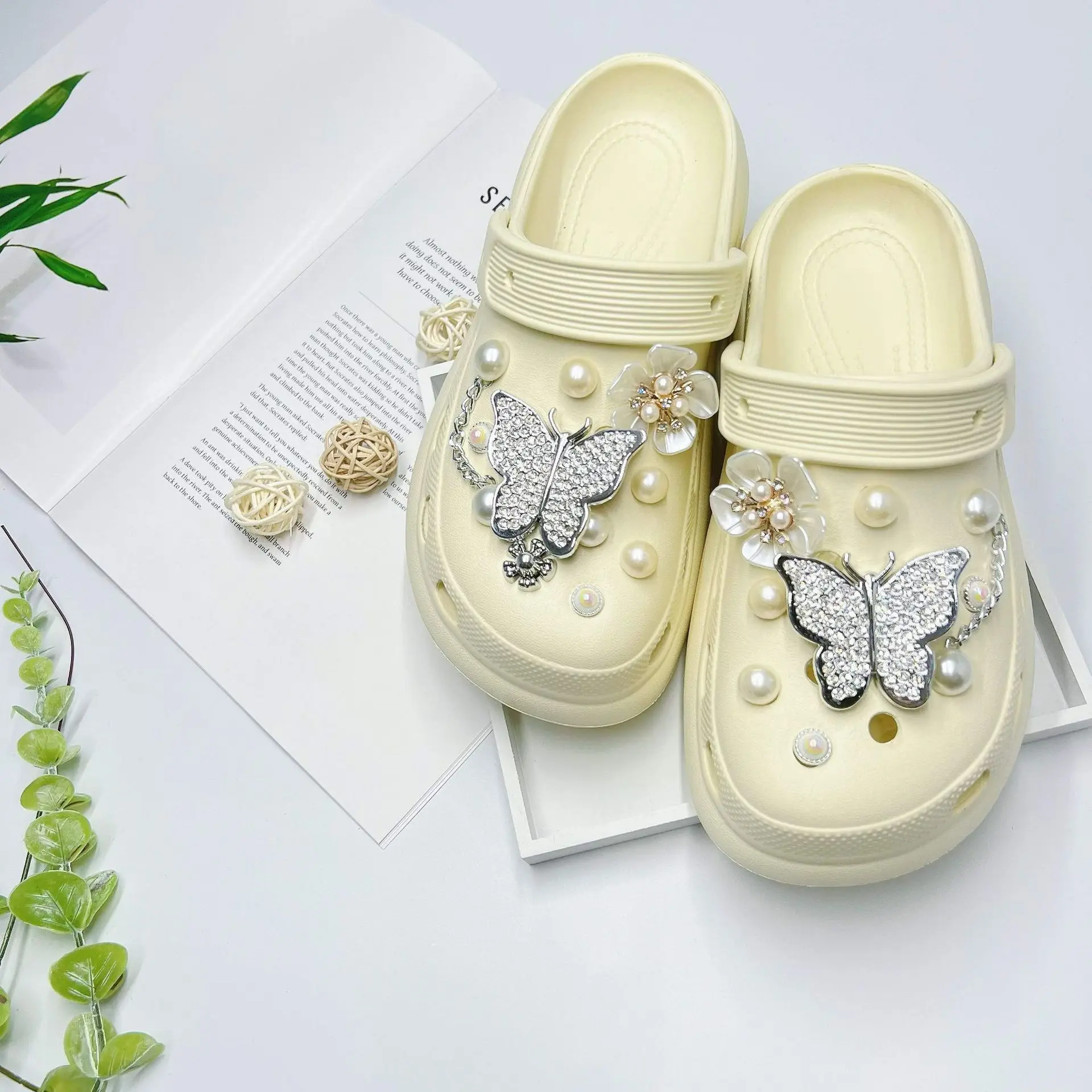 Women's White Butterfly Decorated EVA Sandals - Image 41
