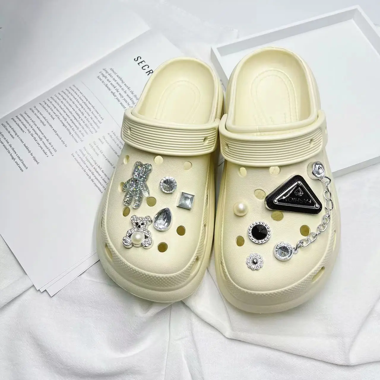 Women's White Butterfly Decorated EVA Sandals - Image 5