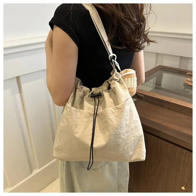 Korean Style Drawstring Shoulder Bag for Women — feature 11