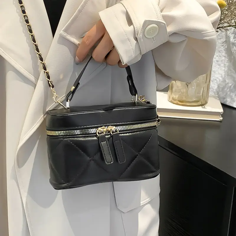 White Rhomboid Phone Bag for Women 2024 - Image 9