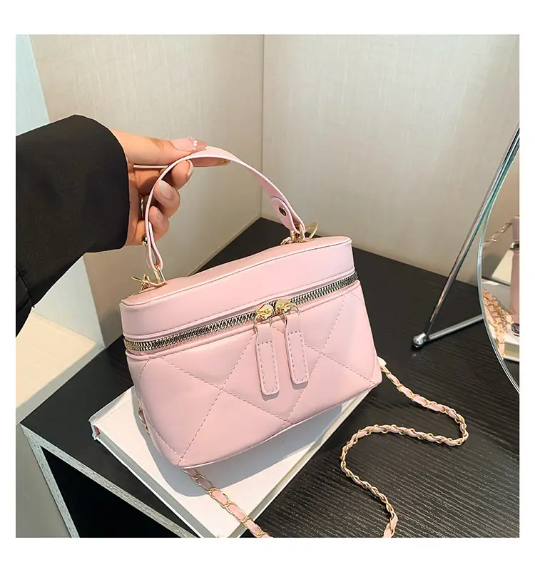 White Rhomboid Phone Bag for Women 2024 — feature 20