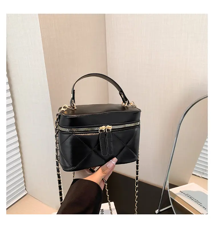 White Rhomboid Phone Bag for Women 2024 — feature 21