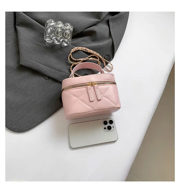 White Rhomboid Phone Bag for Women 2024 — feature 27