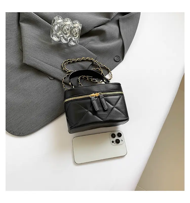 White Rhomboid Phone Bag for Women 2024 — feature 28
