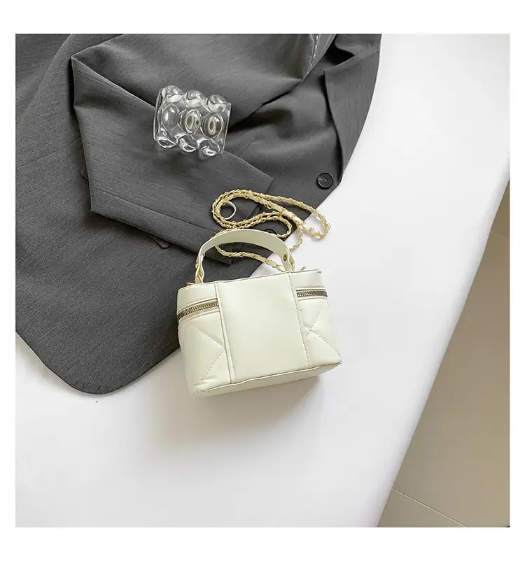 White Rhomboid Phone Bag for Women 2024 — feature 29