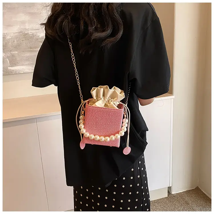 Women's Pearl Bucket Bag Summer 2024 — feature 8
