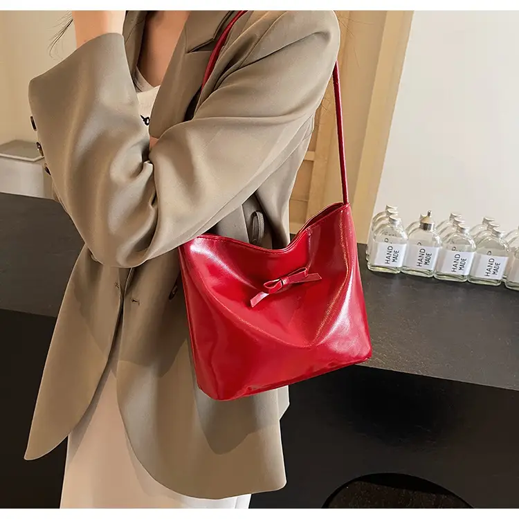 Women's Black Nylon Shoulder Bag 2024 Summer Fashion — feature 13