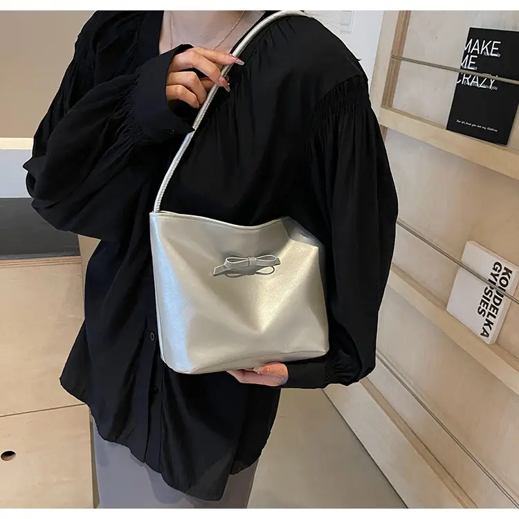 Women's Black Nylon Shoulder Bag 2024 Summer Fashion — feature 14