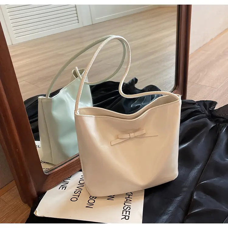 Women's Black Nylon Shoulder Bag 2024 Summer Fashion — feature 23