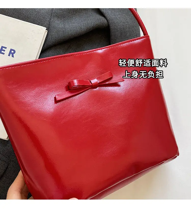 Women's Black Nylon Shoulder Bag 2024 Summer Fashion — feature 3
