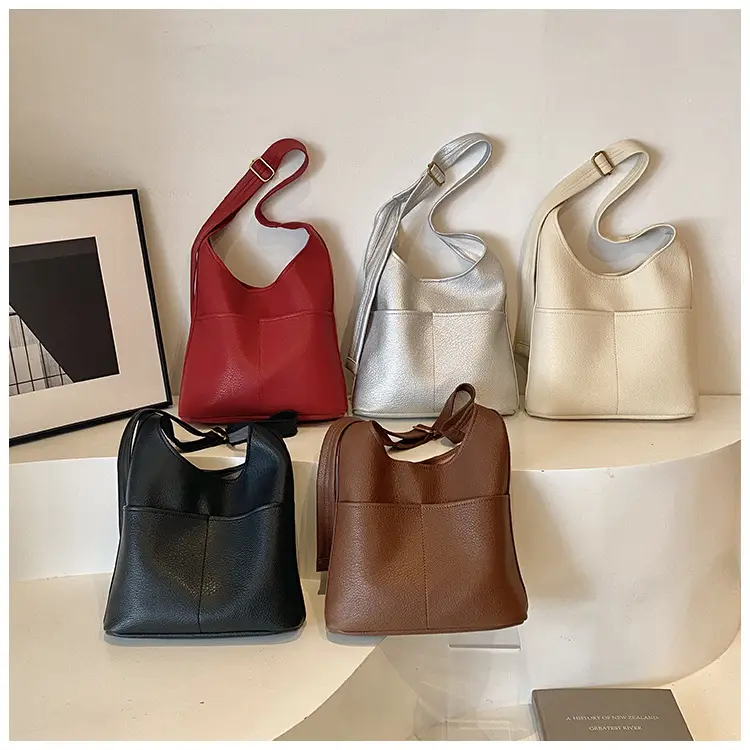 Women's Beige Leather Shoulder Messenger Bag 2024 New Large Capacity — feature 13