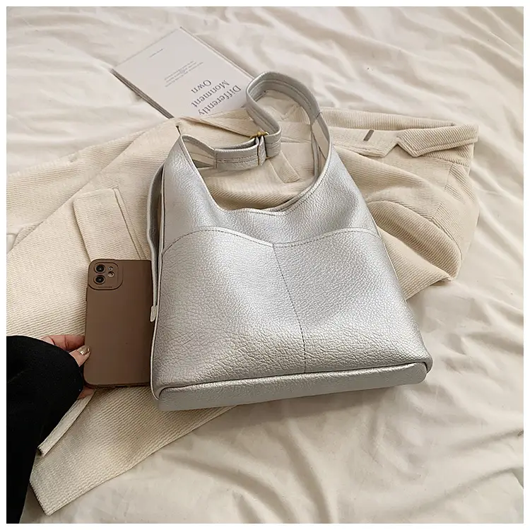 Women's Beige Leather Shoulder Messenger Bag 2024 New Large Capacity — feature 19